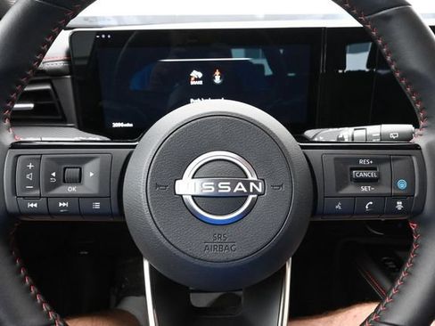 Used 2026 Nissan Kicks SR w/ SR Premium Package FWD image 37