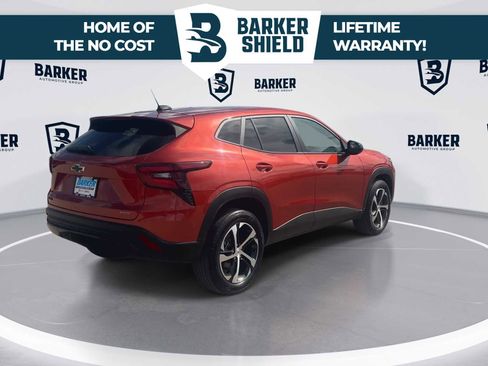 Used 2024 Chevrolet Trax RS w/ Driver Confidence Package FWD image 8