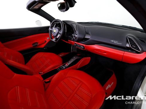 Used 2018 Ferrari 488 Spider RWD image 21