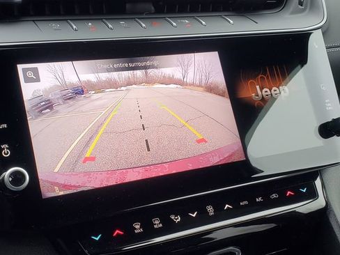 New 2026 Jeep Grand Cherokee L Limited AWD/4WD image 21