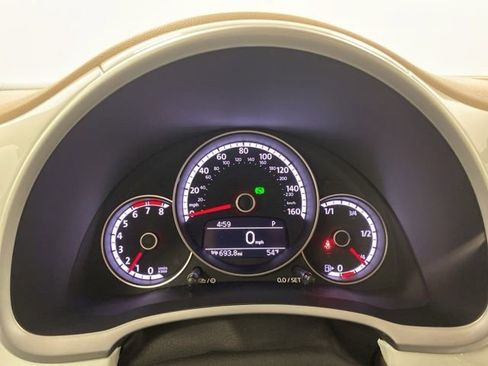 Used 2016 Volkswagen Beetle 1.8T S image 9