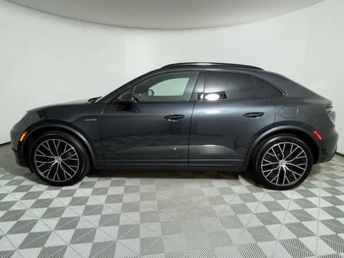 Used 2024 Porsche Macan 4 Electric image 44