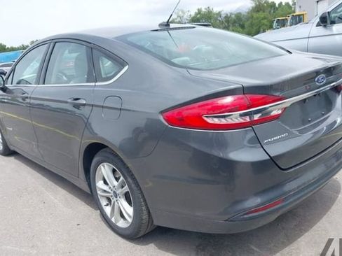 Used 2018 Ford Fusion S FWD image 3