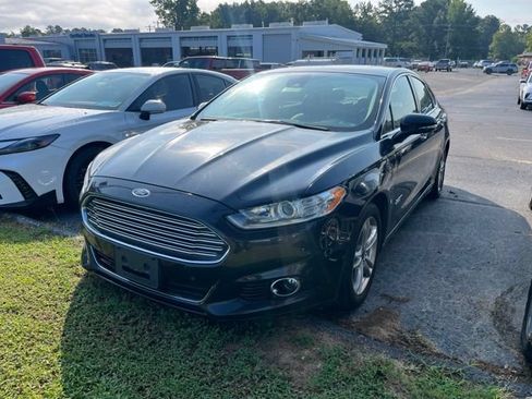 Used 2015 Ford Fusion Energi Titanium w/ Driver Assist Package FWD image 3