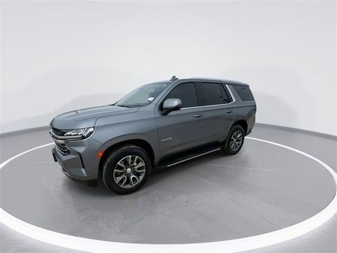 Used 2022 Chevrolet Tahoe LT w/ Luxury Package image 5