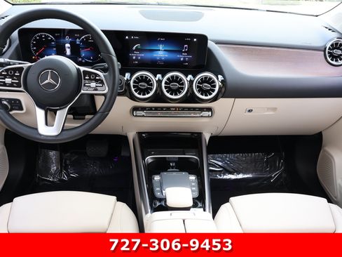 Certified 2023 Mercedes-Benz GLA 250 4MATIC image 19
