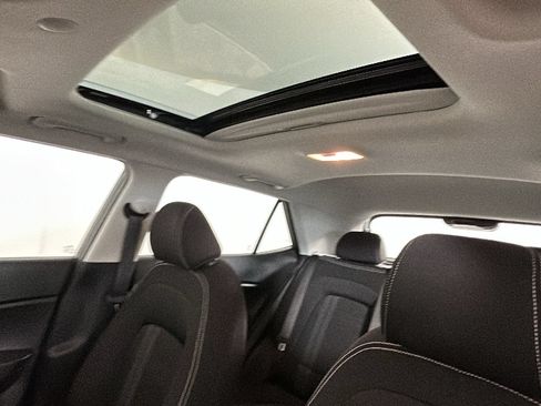 Used 2026 Hyundai Venue SEL FWD image 14