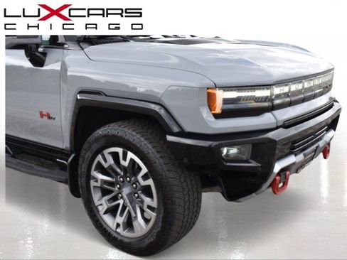 Used 2024 GMC Hummer EV 3X w/ LPO, Illumination Package AWD/4WD image 3