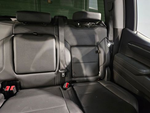 Used 2024 GMC Sierra 1500 SLT w/ SLT Convenience Package image 14