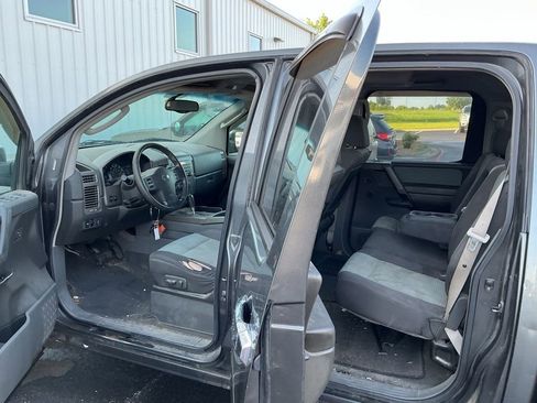 Used 2005 Nissan Titan SE RWD image 5