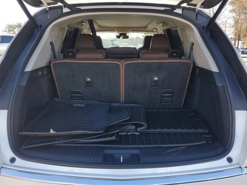 Certified 2023 Acura MDX FWD w/ Technology Package image 9