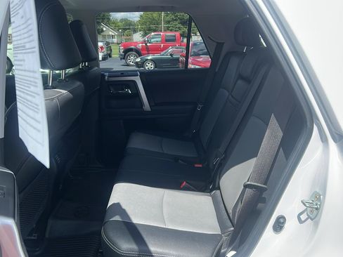 Used 2024 Toyota 4Runner SR5 Premium w/ Moonroof Package AWD/4WD image 11