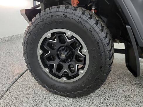 Used 2021 Jeep Gladiator Mojave AWD/4WD image 36