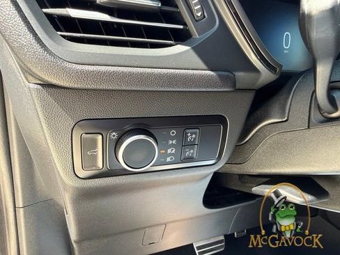 Used 2023 Ford Escape ST-Line w/ Tech Pack #1 FWD image 23