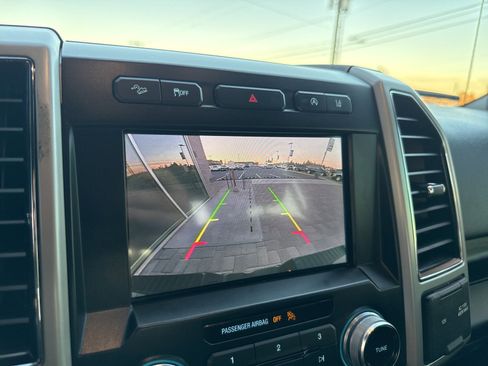 Used 2020 Ford F150 Lariat w/ Equipment Group 502A Luxury image 28