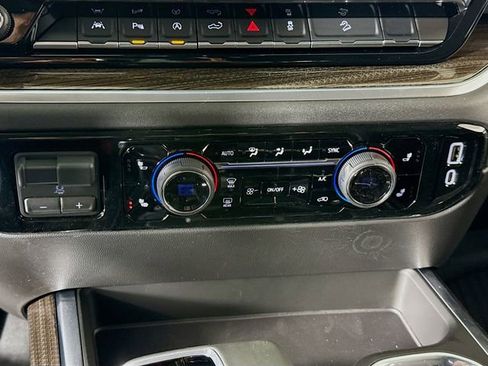 New 2026 Chevrolet Silverado 1500 LT Trail Boss w/ LT Trail Boss Premium Package AWD/4WD image 18