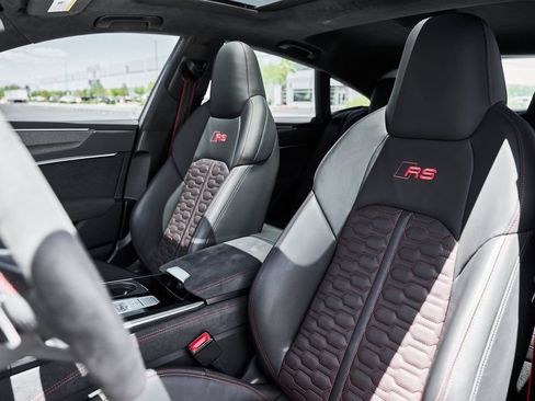 Used 2024 Audi RS 7 Performance AWD/4WD image 45
