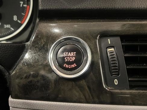 Used 2009 BMW 328i Coupe image 23