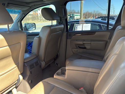 Used 2012 Nissan Armada Platinum image 7