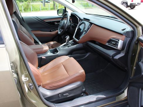 Used 2020 Subaru Outback Touring w/ Popular Package #2 AWD/4WD image 6