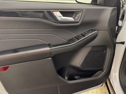 New 2026 Ford Escape ST-Line w/ Tech Pack #1 image 11