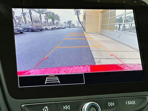 Certified 2025 Chevrolet Malibu LT image 19