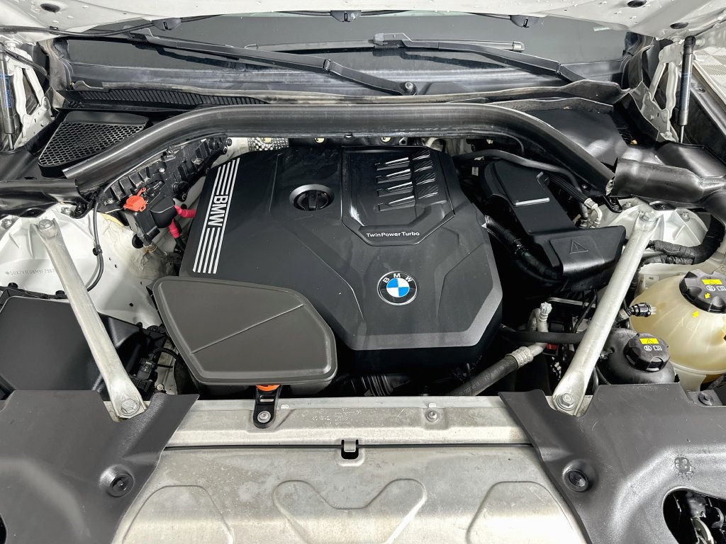 Used 2021 BMW X4 xDrive30i w/ Premium Package AWD/4WD image 31