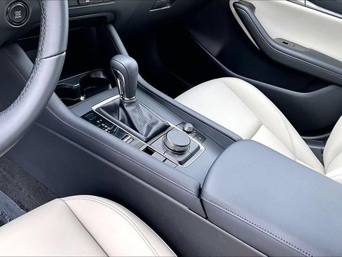 Certified 2026 MAZDA MAZDA3 2.5 S Sedan w/ Preferred Pkg FWD image 10