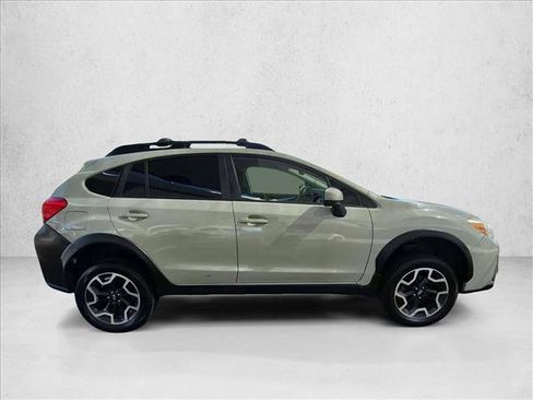 Used 2016 Subaru Crosstrek 2.0i Premium AWD/4WD image 4