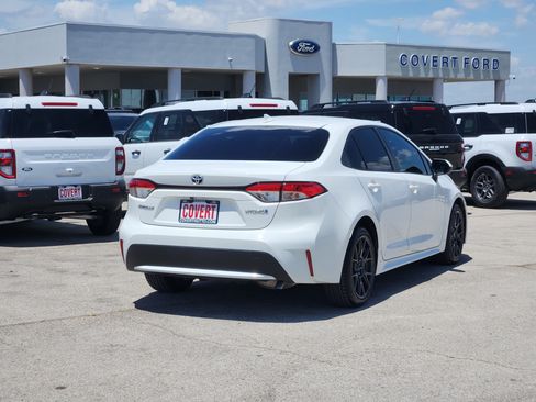 Used 2022 Toyota Corolla LE FWD image 7