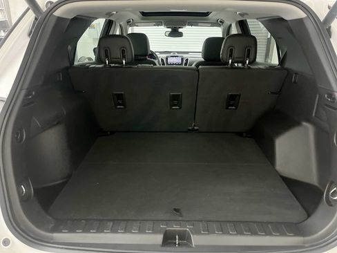 Used 2018 Chevrolet Equinox Premier FWD image 27