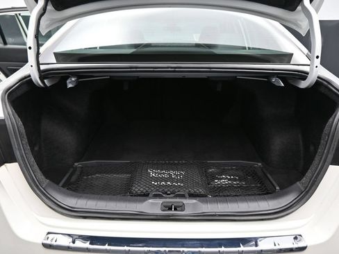 Used 2023 Nissan Altima 2.5 SR w/ SR Premium Package FWD image 26