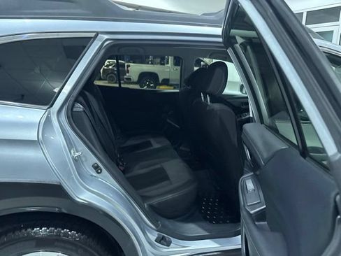 Used 2023 Subaru Outback AWD/4WD image 37