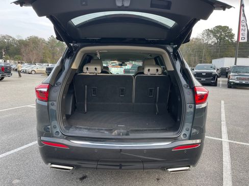 Used 2020 Buick Enclave Essence image 23