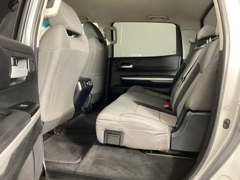 Used 2017 Toyota Tundra SR5 w/ SR5 Upgrade Package RWD image 20