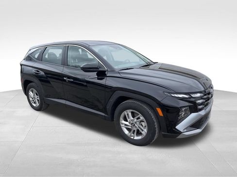Used 2025 Hyundai Tucson SE FWD image 5