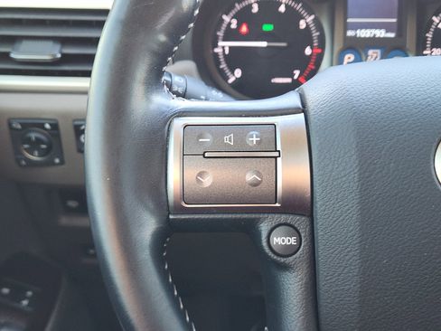 Used 2018 Lexus GX 460 image 34