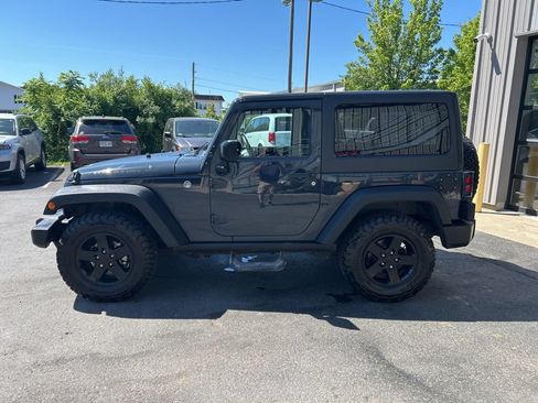Certified 2017 Jeep Wrangler Sport AWD/4WD image 8
