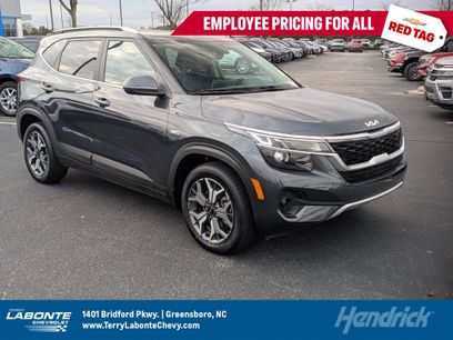 Used 2023 Kia Seltos EX