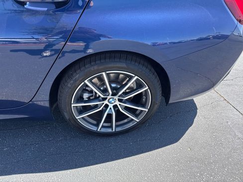 Used 2020 BMW 330i Sedan w/ Driving Assistance Package RWD image 13