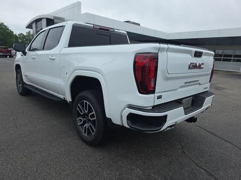 Used 2023 GMC Sierra 1500 AT4 w/ AT4 Premium Package AWD/4WD image 7