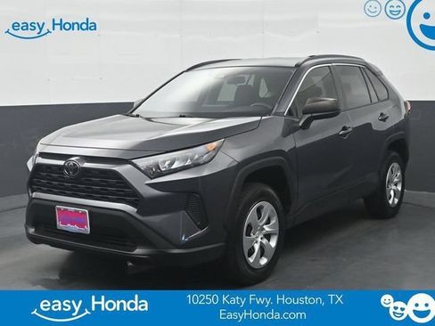 Used 2020 Toyota RAV4 LE FWD image 1