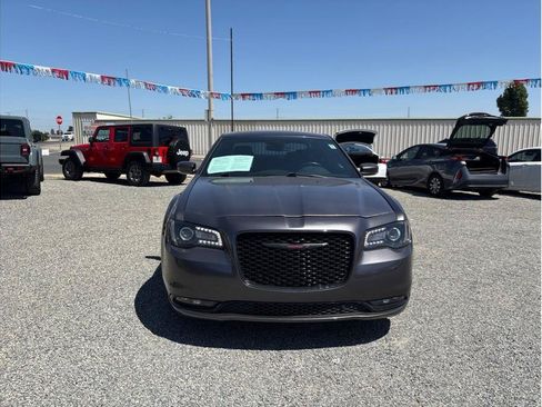 Used 2021 Chrysler 300 S RWD image 2