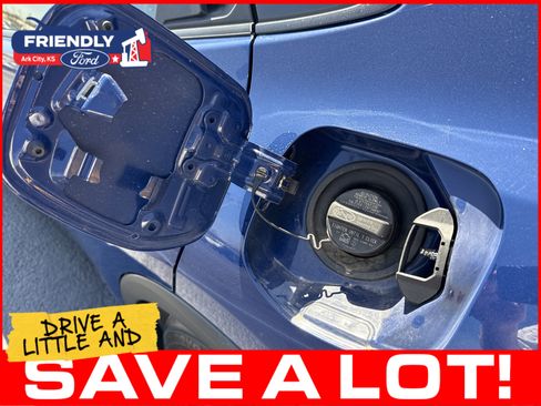 Used 2024 Toyota Prius LE FWD image 33