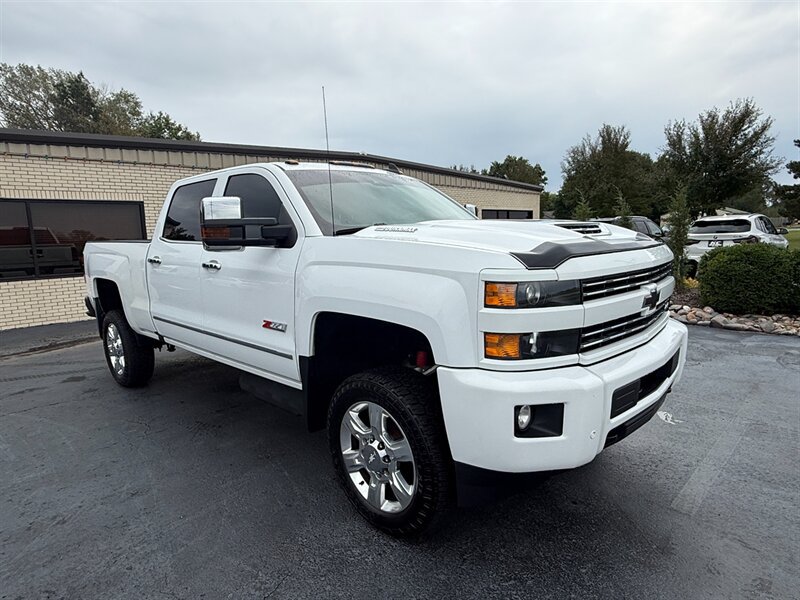 Used 2018 Chevrolet Silverado 2500 LTZ w/ Duramax Plus Package AWD/4WD image 5