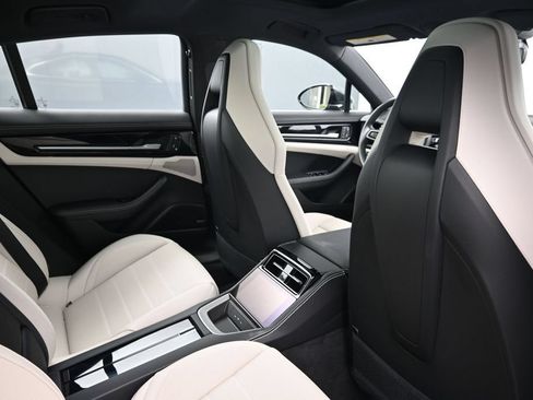 Certified 2026 Porsche Panamera 4 AWD/4WD image 7