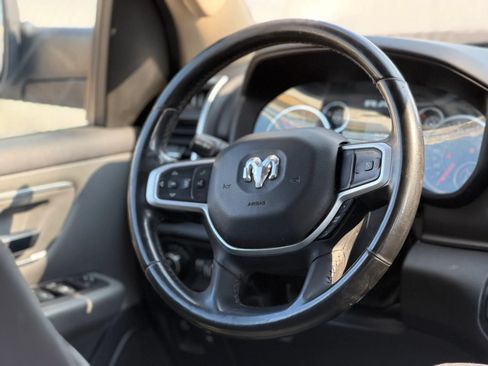 Used 2019 RAM 1500 Big Horn AWD/4WD image 14