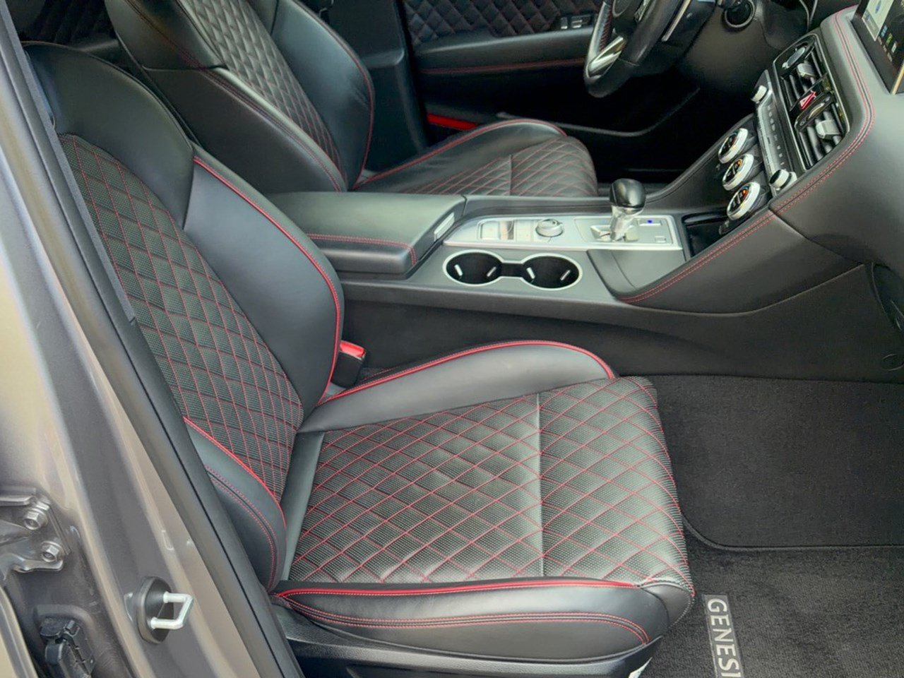 Used 2021 Genesis G70 3.3T w/ Sport Package AWD/4WD image 30