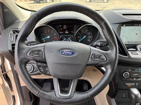 Used 2018 Ford Escape Titanium w/ Ford Safe & Smart Package AWD/4WD image 32