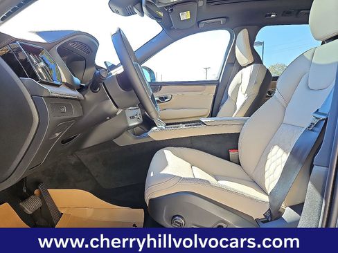New 2026 Volvo XC90 B6 Plus w/ Protection Package Premier image 11